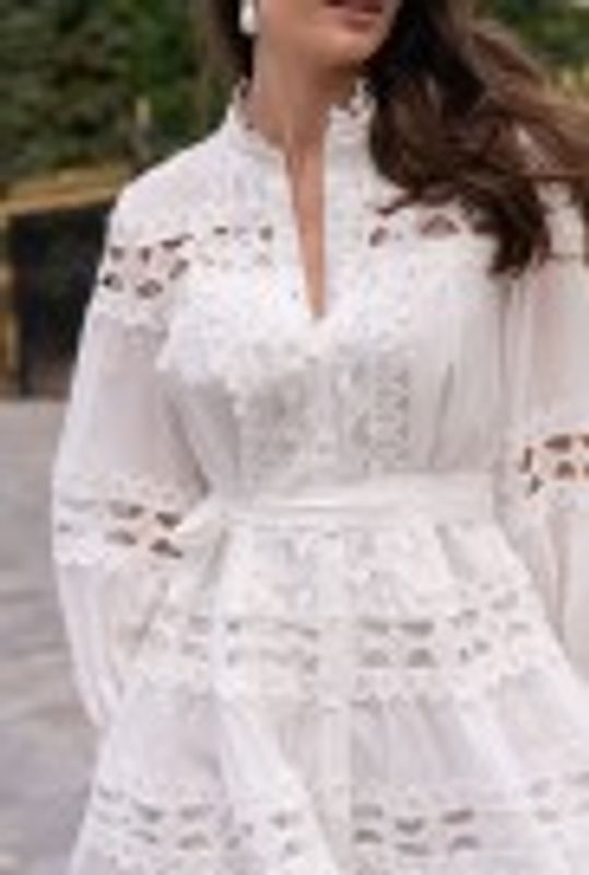 Andrea Kjole Hvit med Blonder.