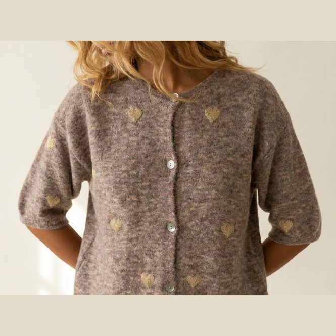 Hovedbilde Cardigan med små hjerter beige