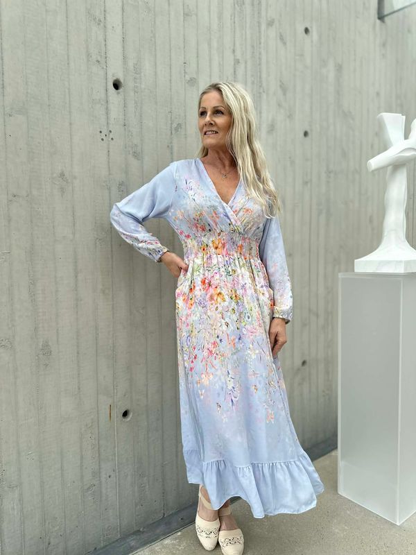 Nikki dress lys blå